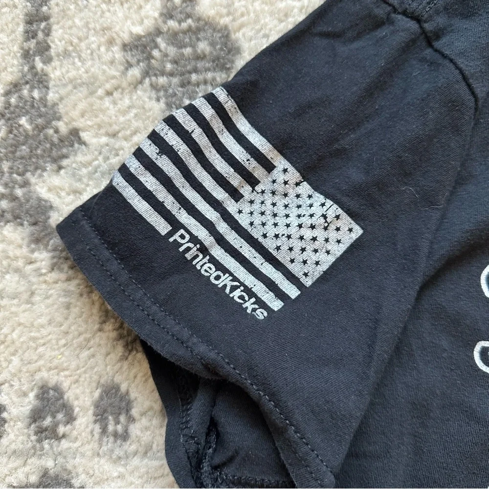 Trump Tee Black Printed Kicks Size Medium - Picture 5 of 6